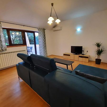 Apartman Sofia 波雷奇 外观 照片
