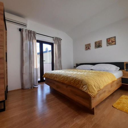 Apartman Sofia 波雷奇 外观 照片